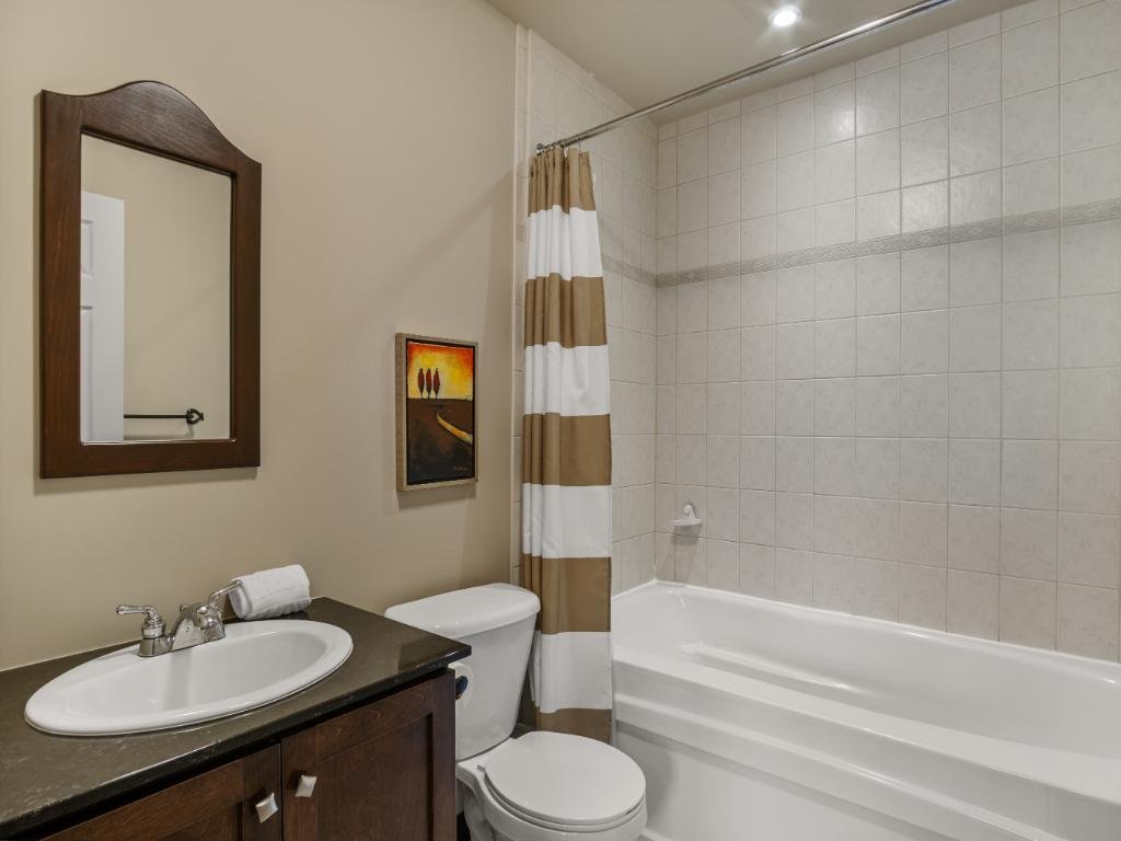Ensuite bathroom