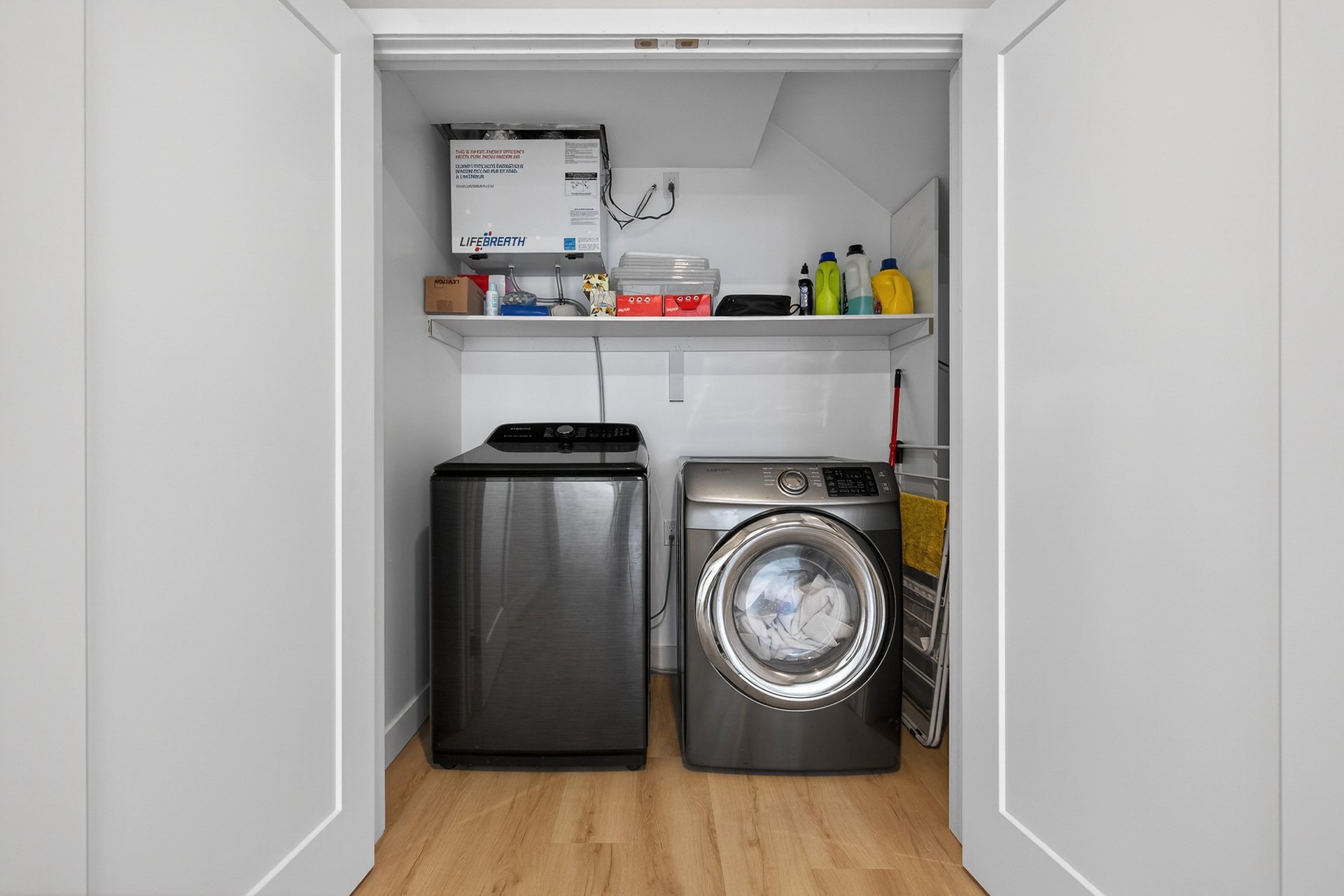 Laundry room - Authentic images of the property as is.