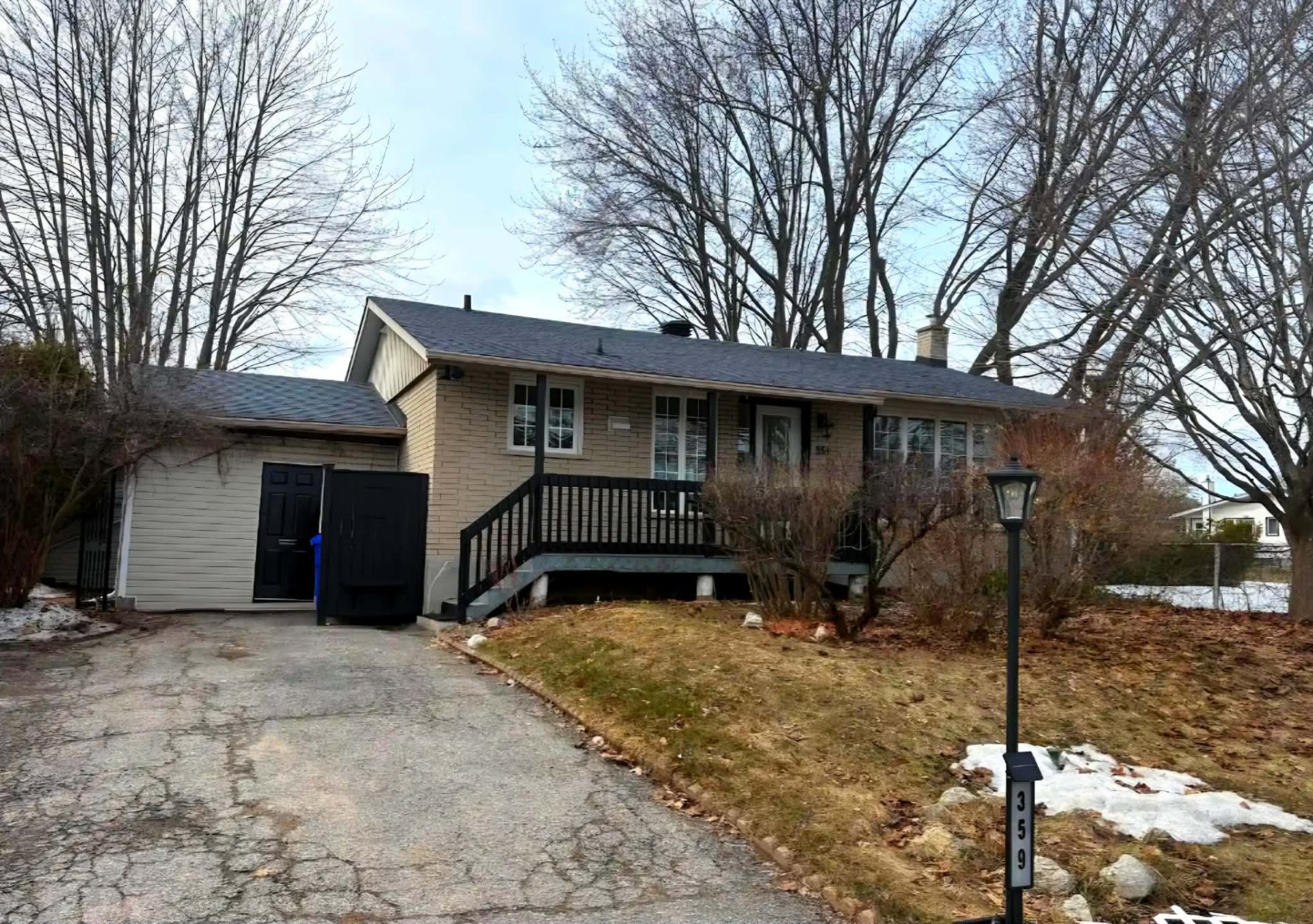 359 Rue Jeanne-Mance 