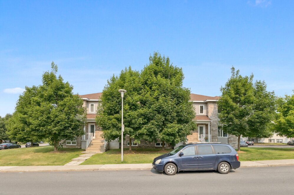 384 Rue de la Terrasse-Eardley 