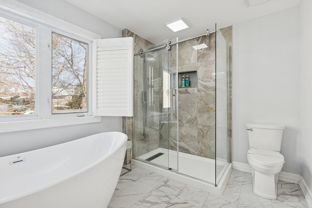 Salle de bains attenante à la CCP