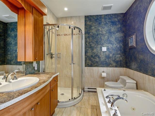 Ensuite bathroom