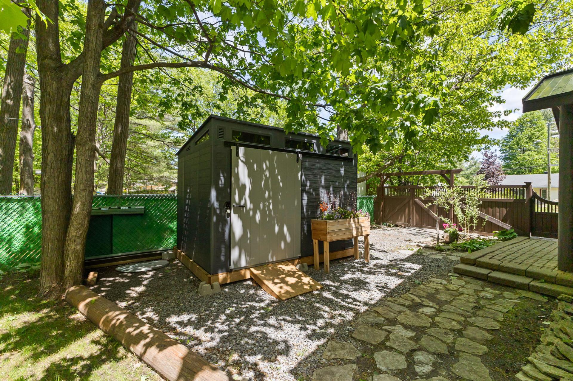 Shed