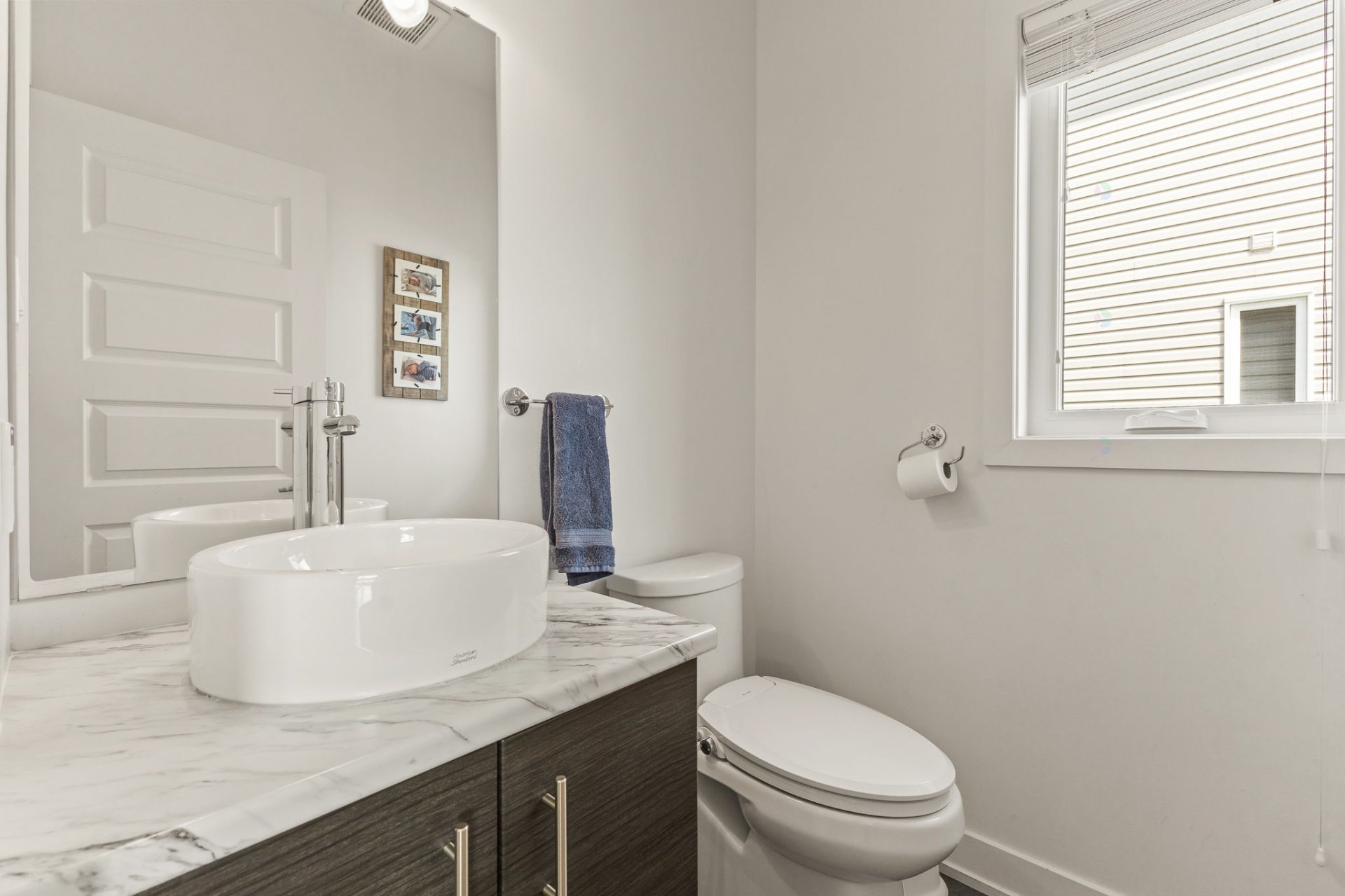 Powder room