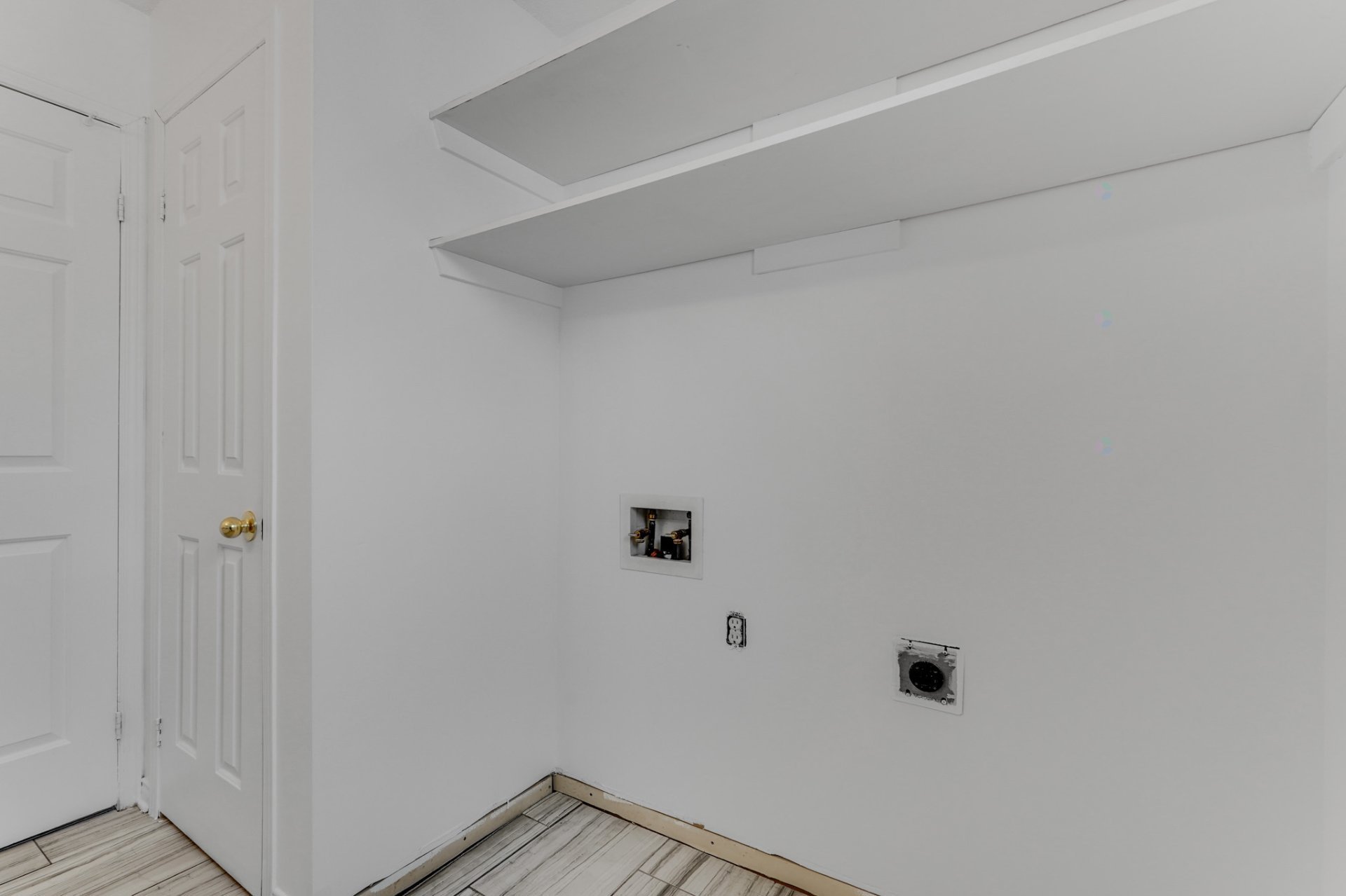 (2) Unité de 3 chambres + salle de lavage
