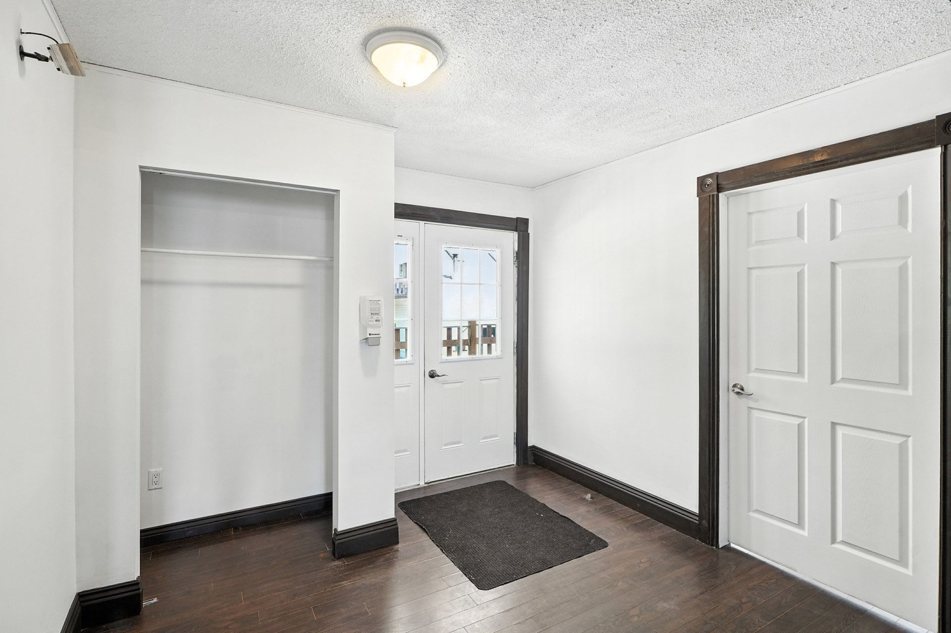 Autre - Entrée coté