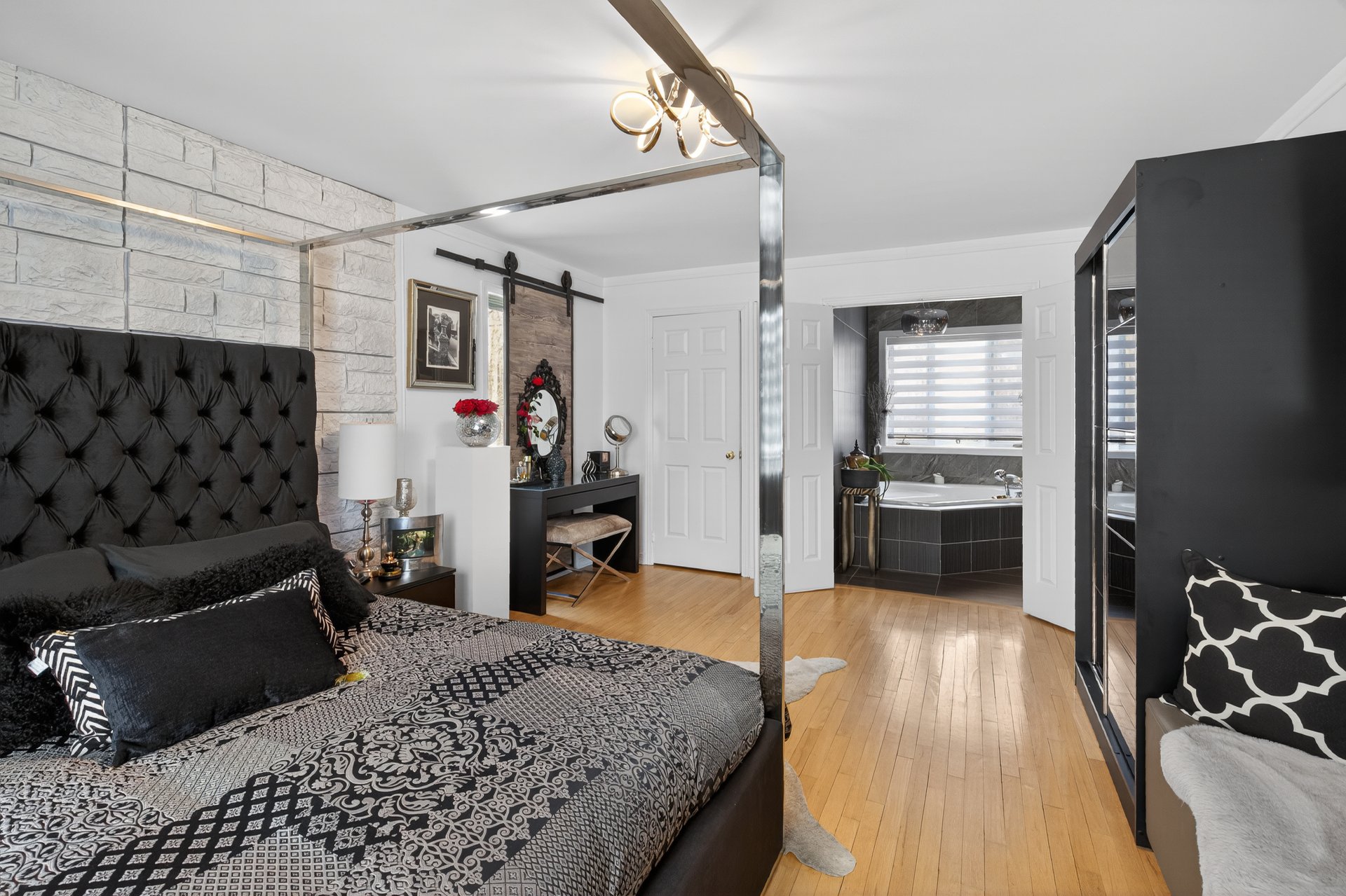 Chambre à coucher principale