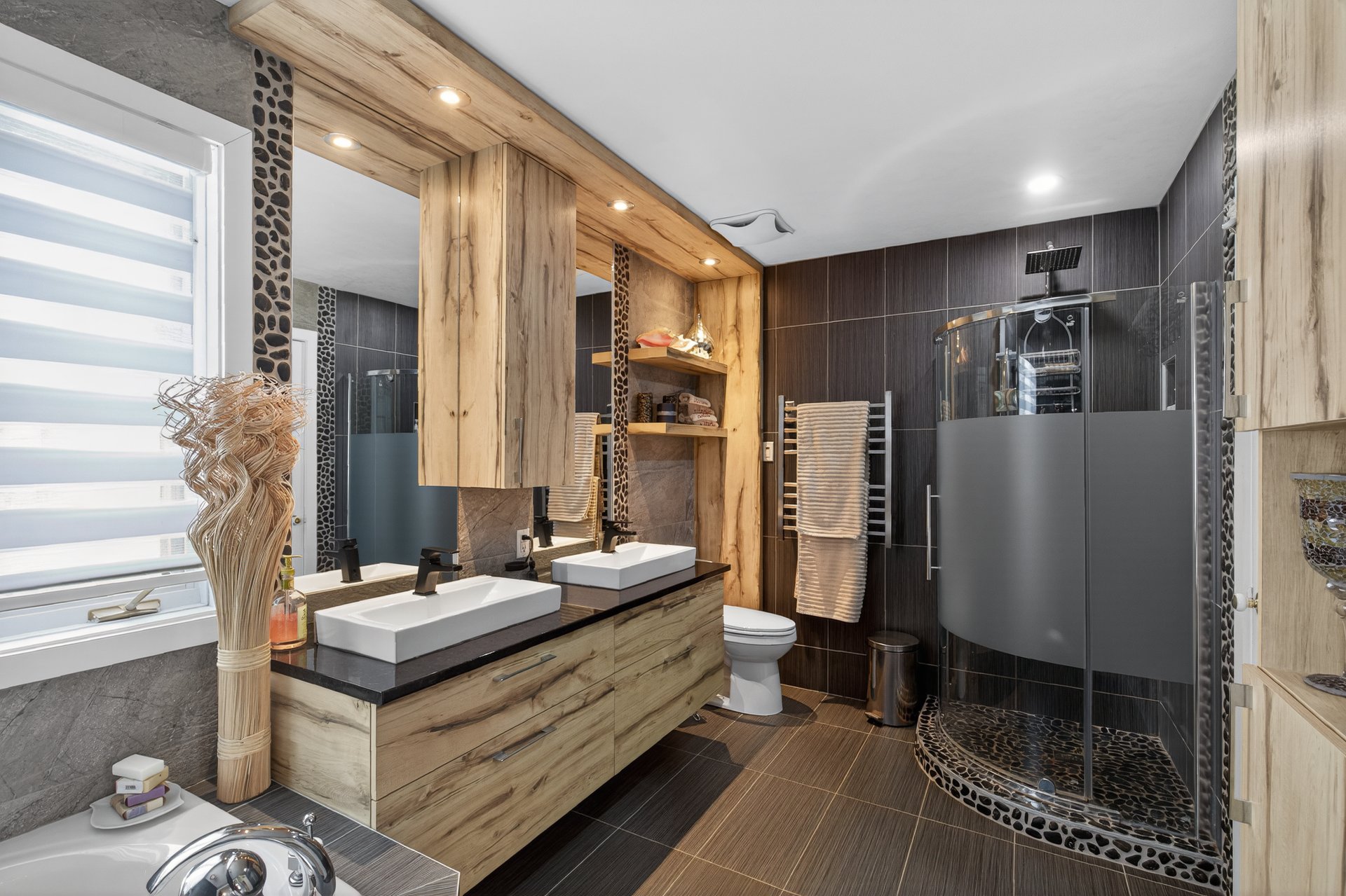 Salle de bains attenante à la CCP