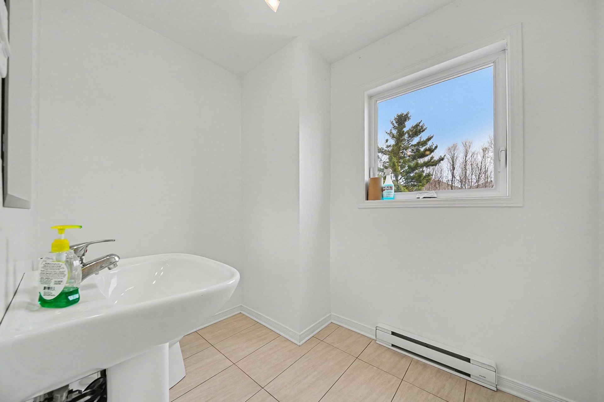 Powder room