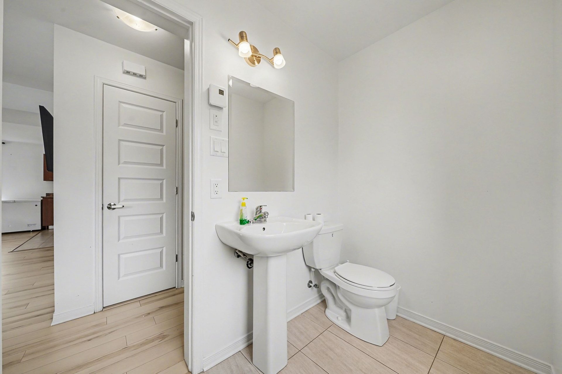 Powder room