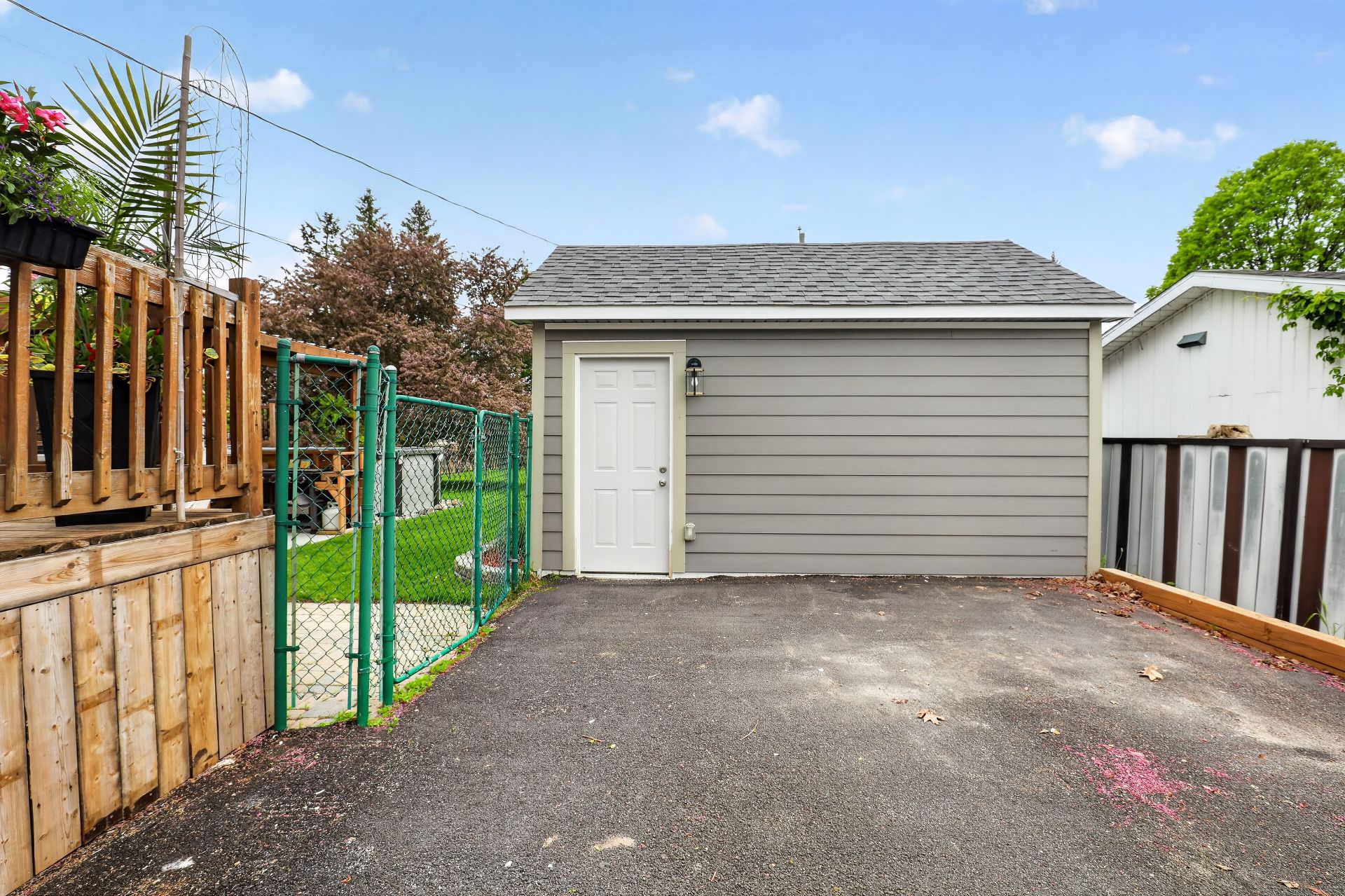Shed