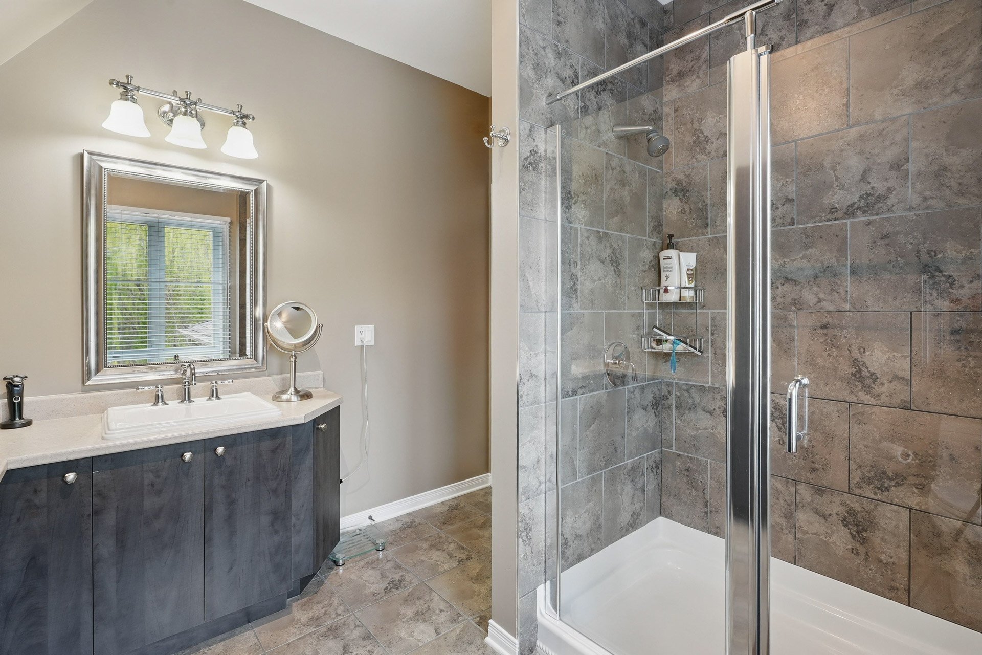 Salle de bains attenante à la CCP