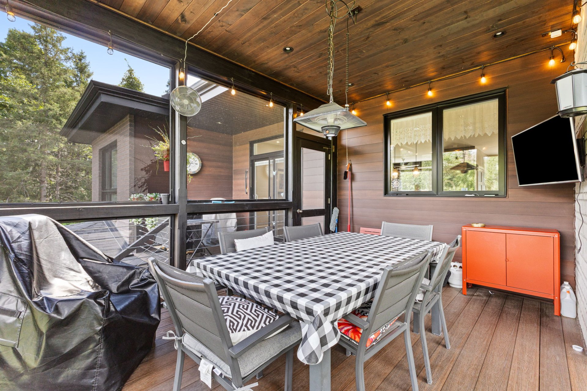 Solarium/Sunroom
