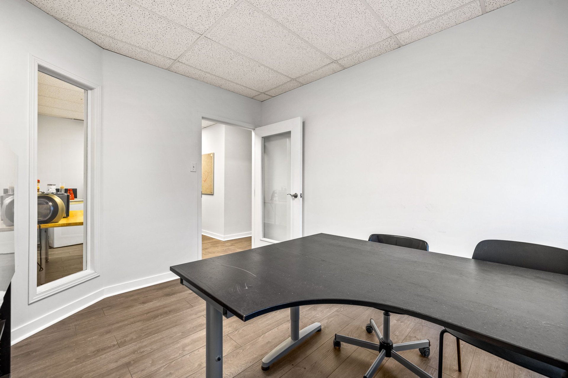Bureau - 3