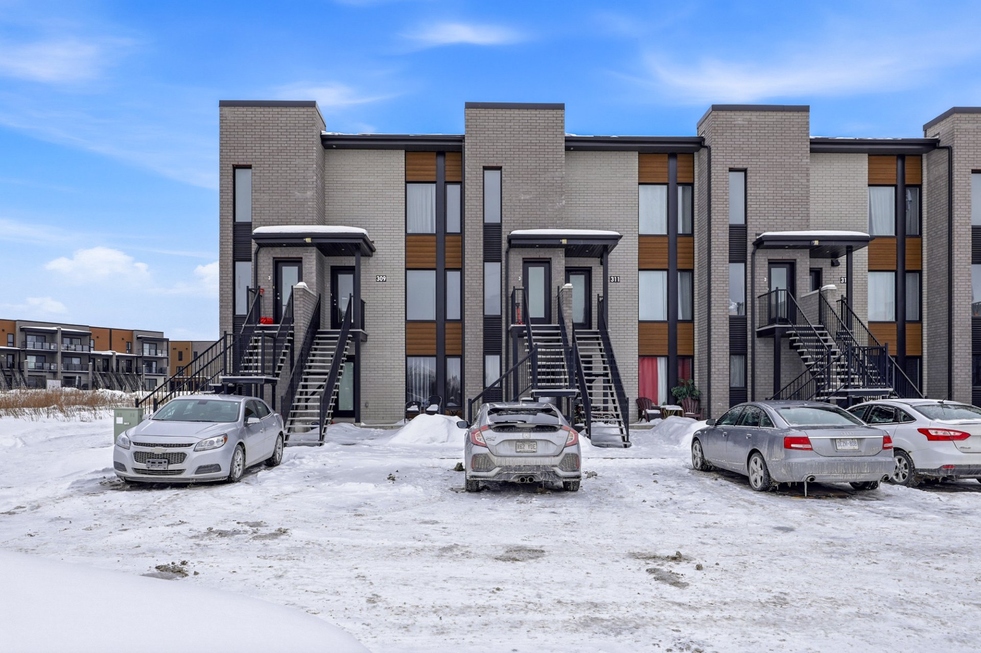 309 Av. de l'Hippodrome 2