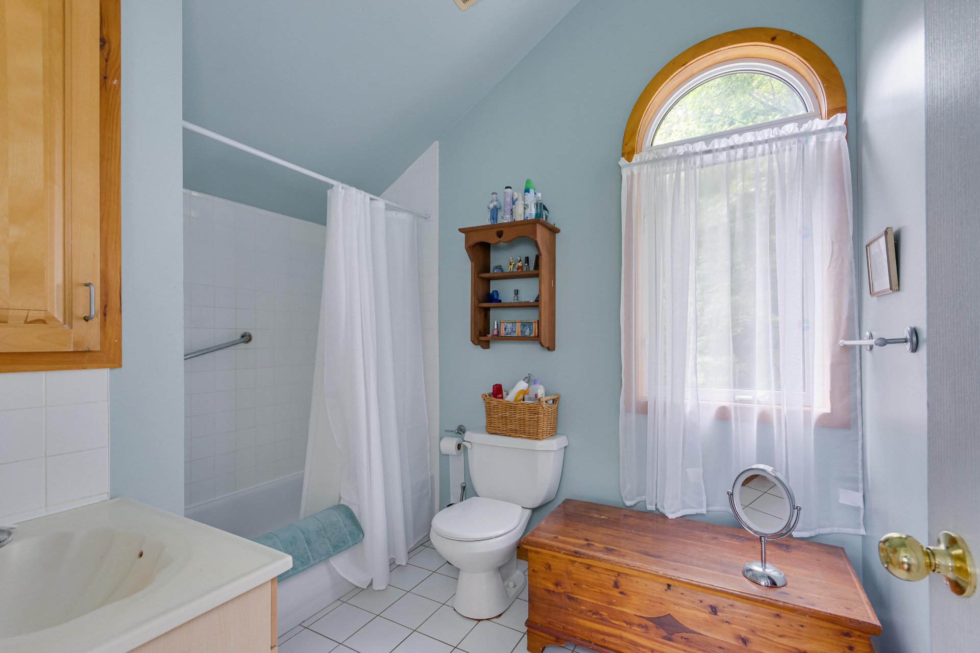 Ensuite bathroom