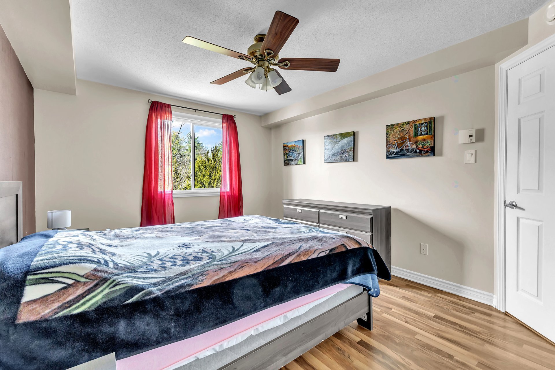 Primary bedroom
