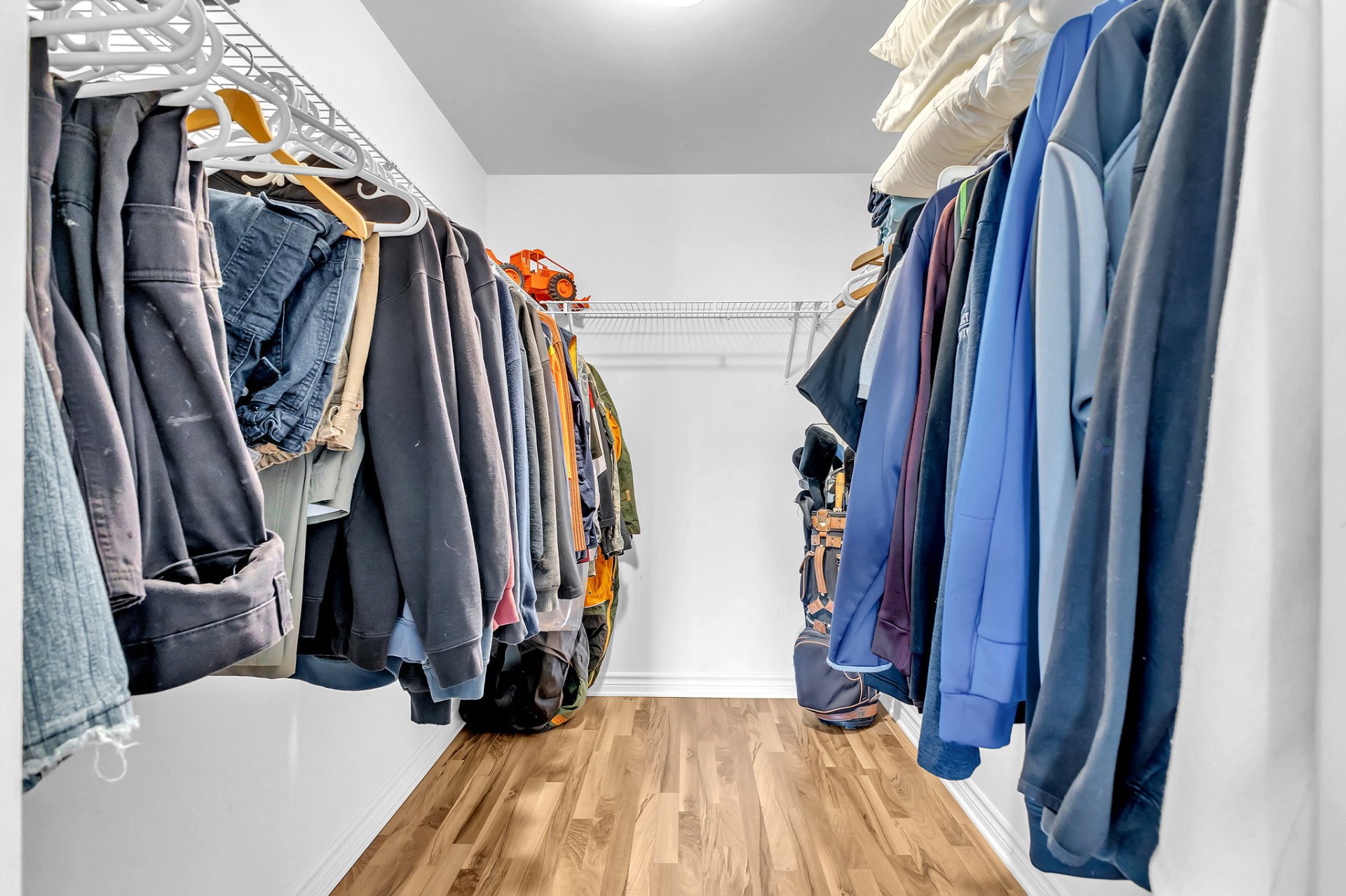 Walk-in closet