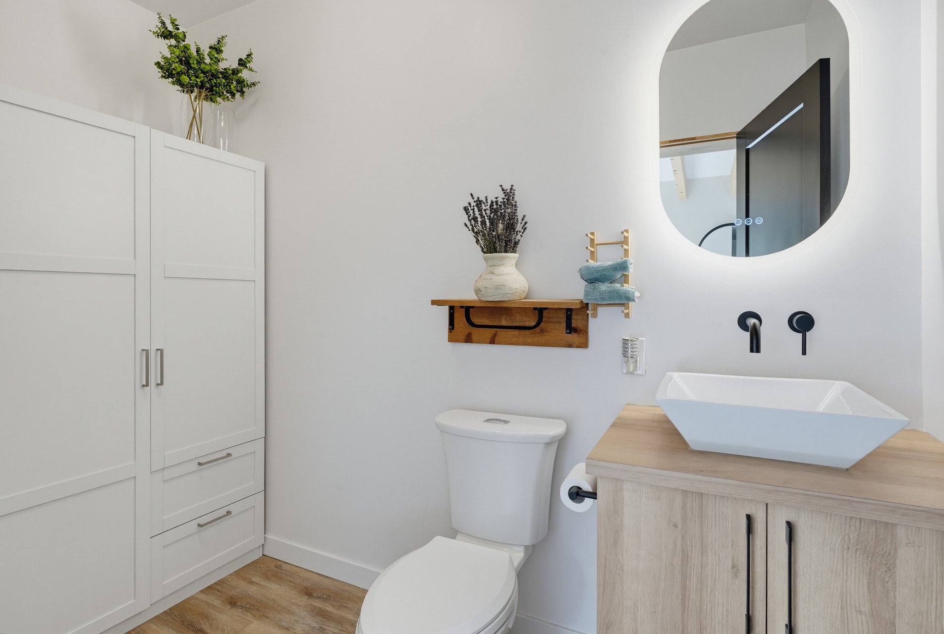 Powder room