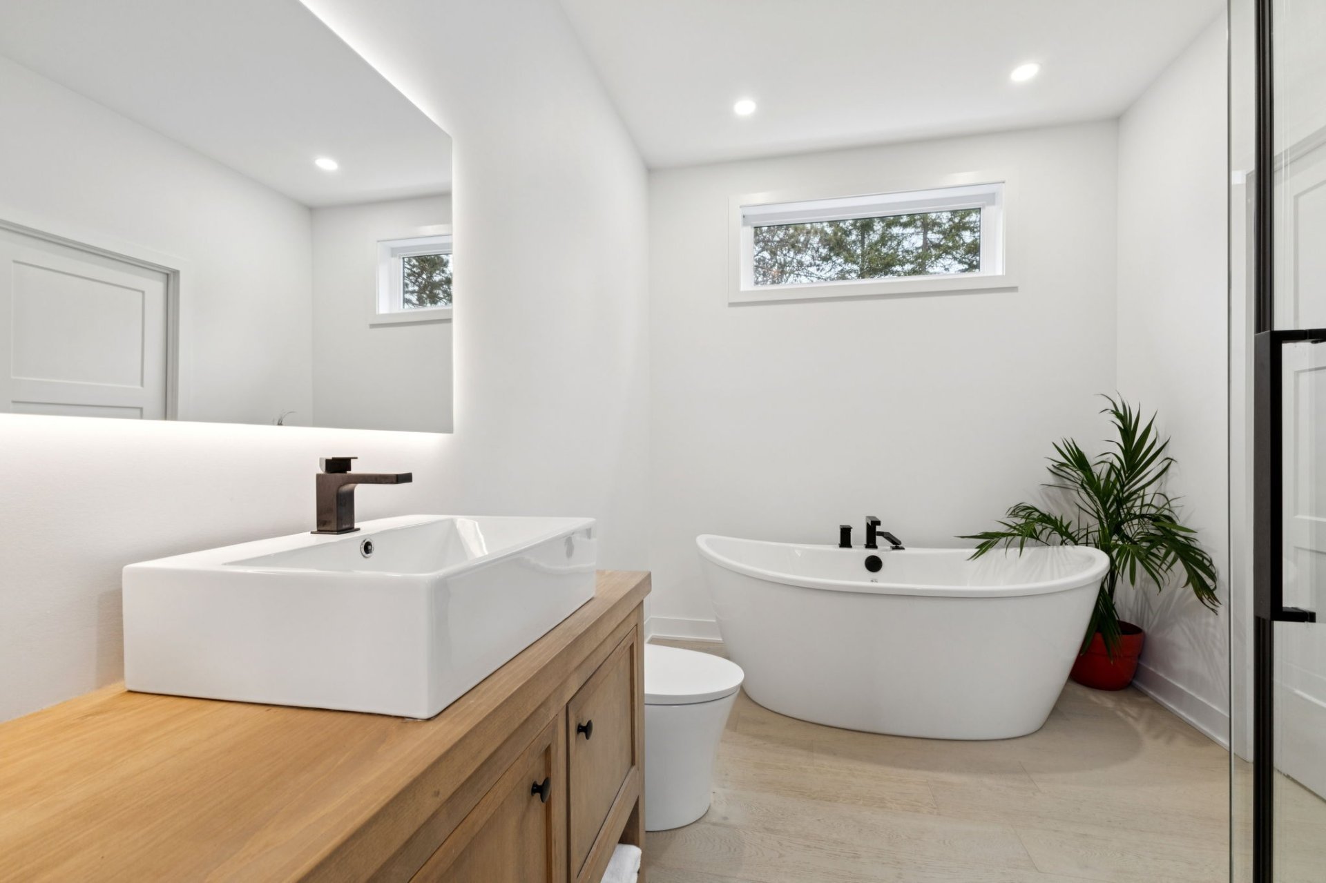 Ensuite bathroom