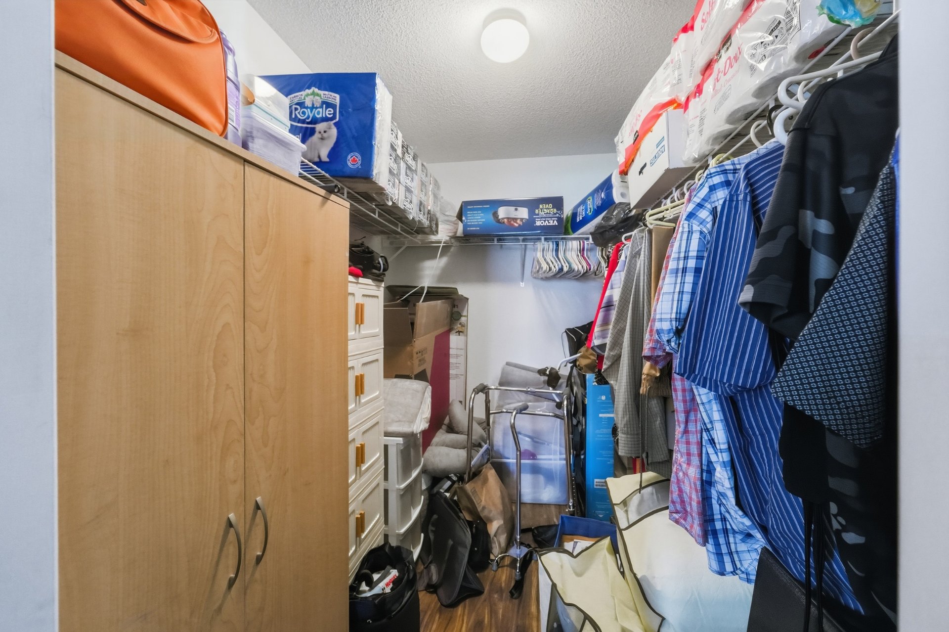 Walk-in closet