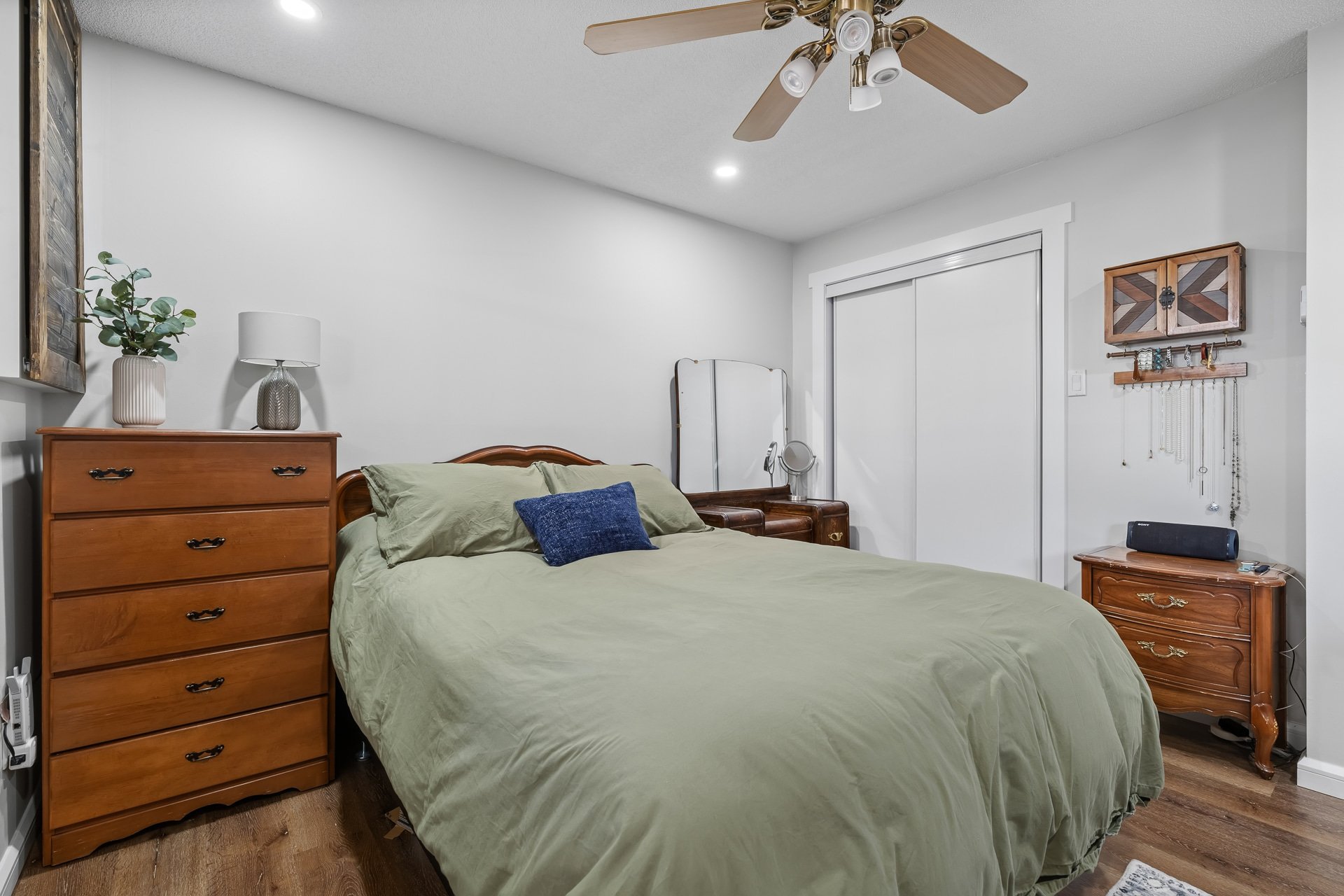 Primary bedroom