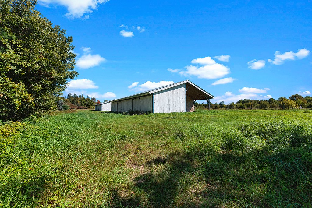 Barn