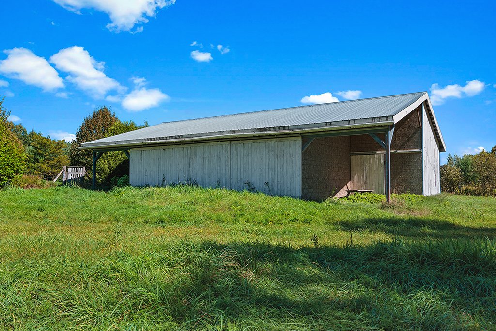 Barn