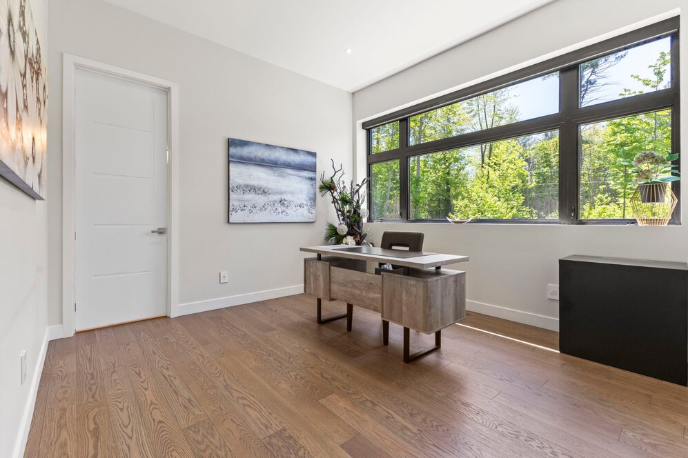 Bedroom - Bedroom 2 on the main floor