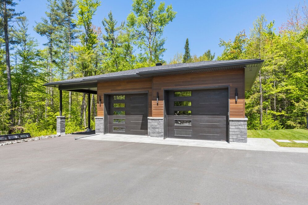Garage - Heated double detached garage