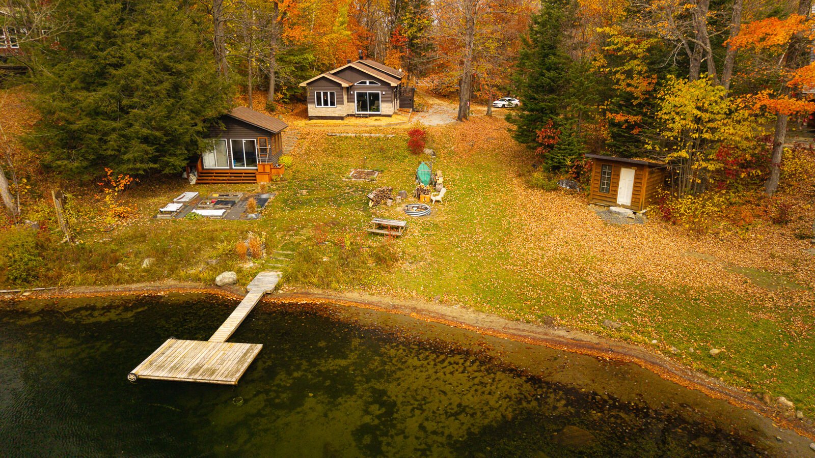 103 Ch. du Lac-Adéline