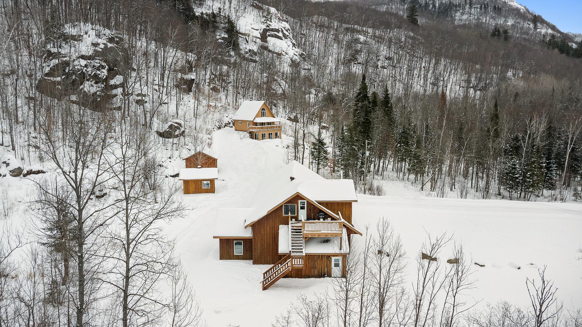 28 Ch. du Lac-Pémichangan 