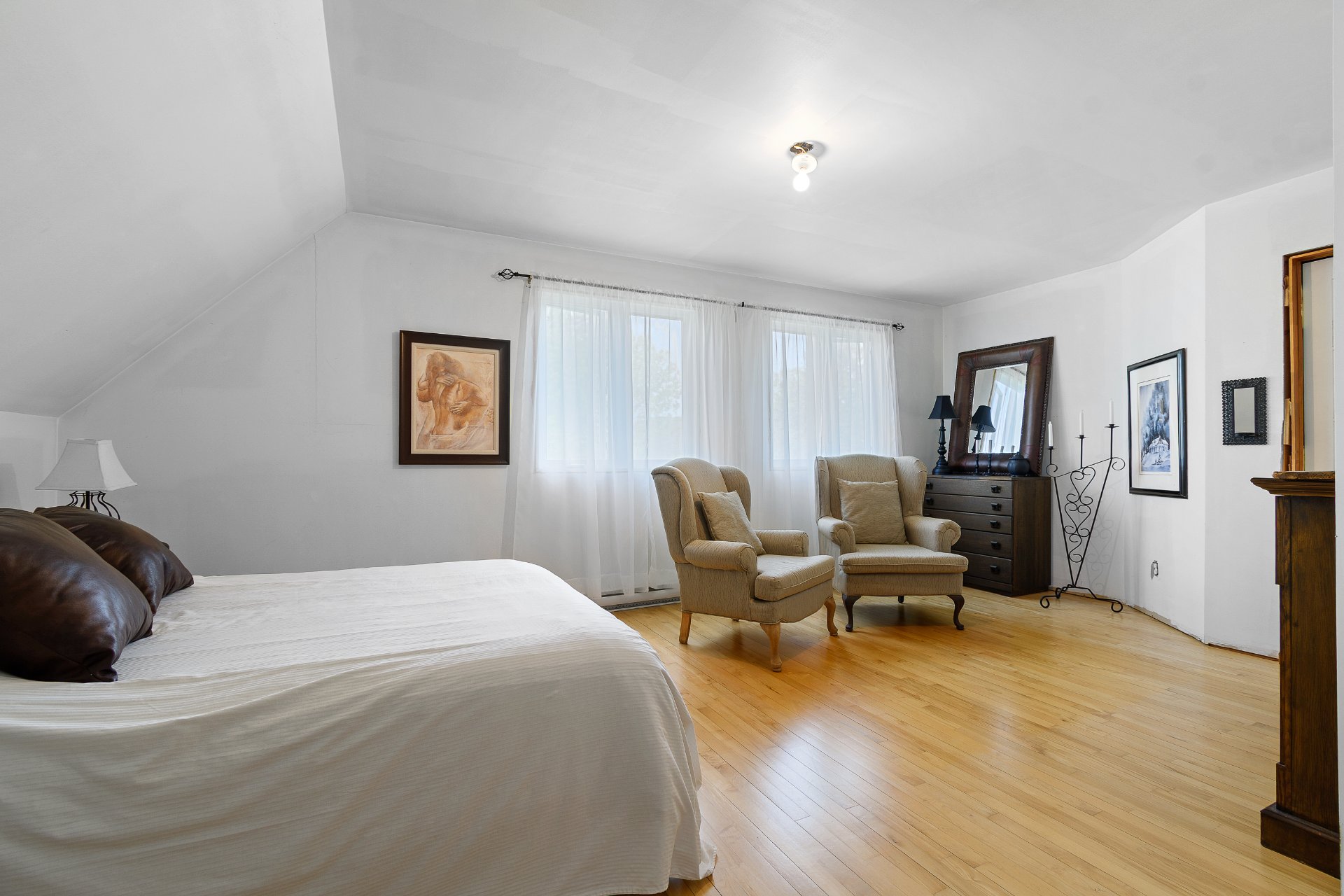 Master bedroom