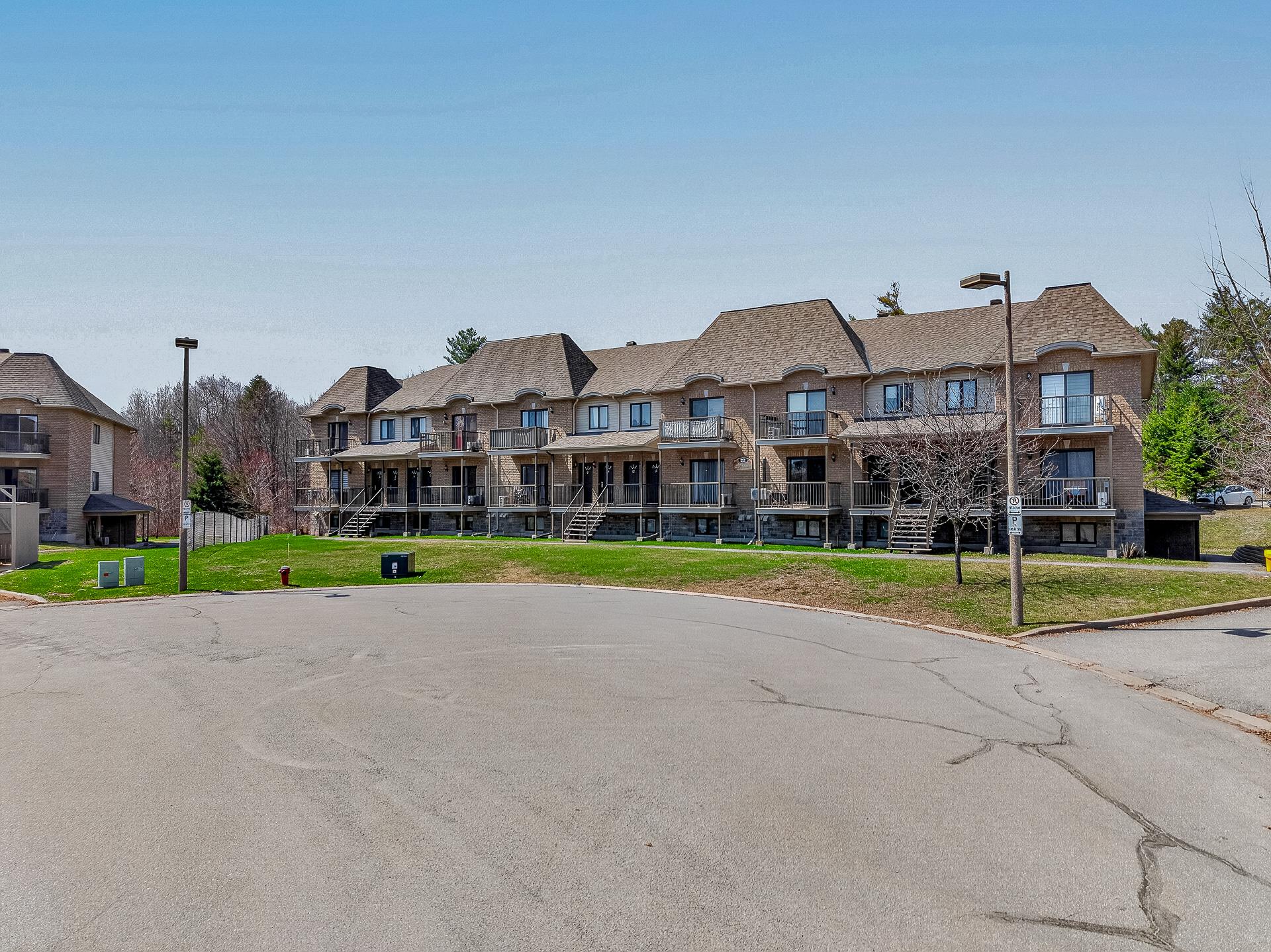 22 Imp. Berthe Morisot 4