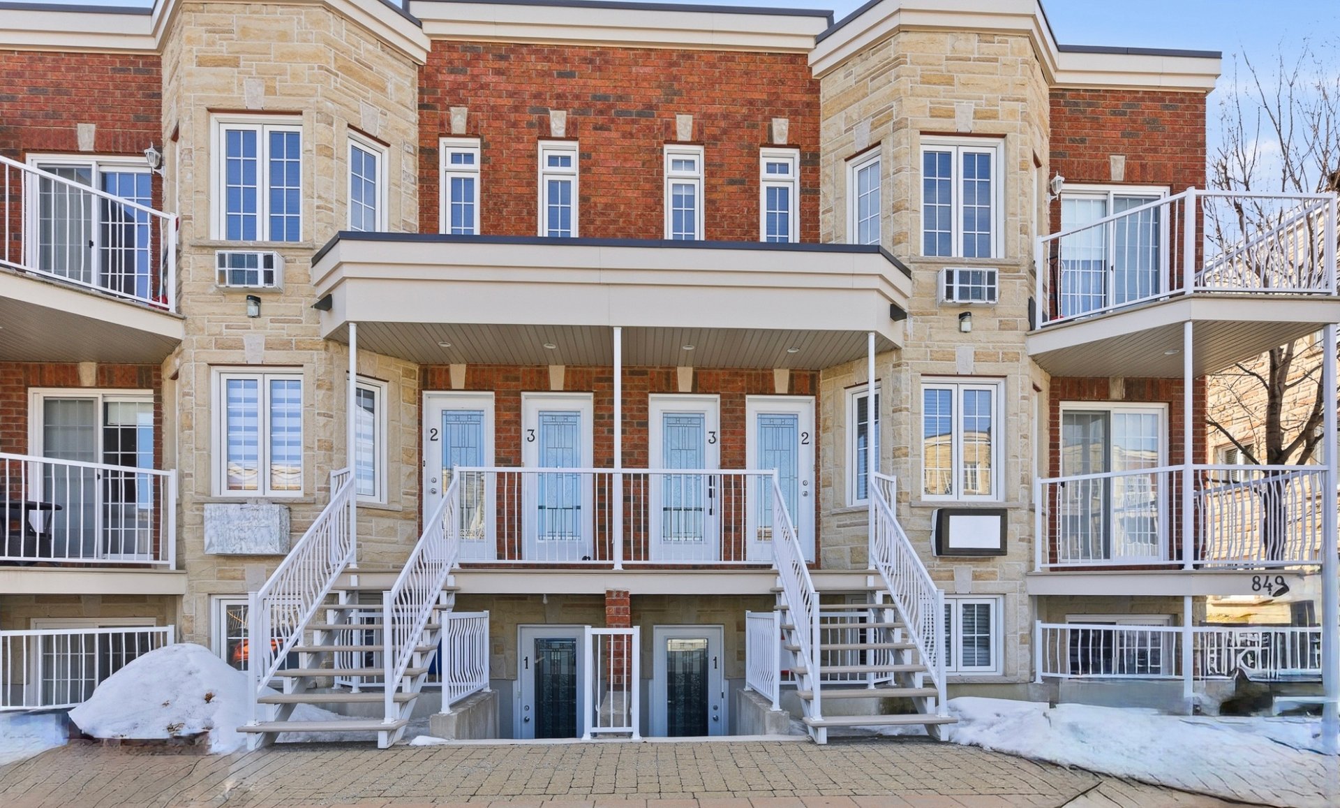 849-2 Boul. de la Cité 