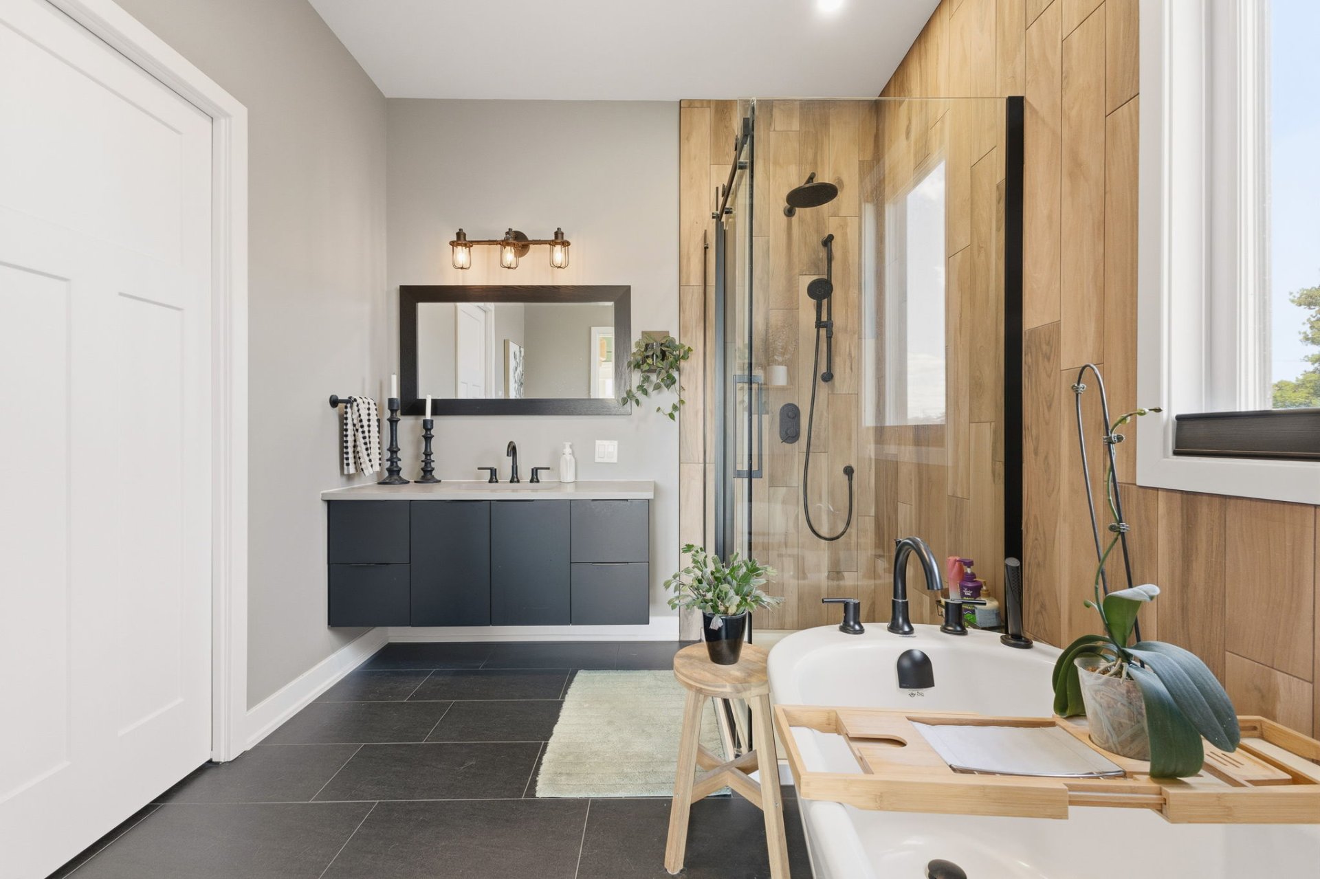 Ensuite bathroom