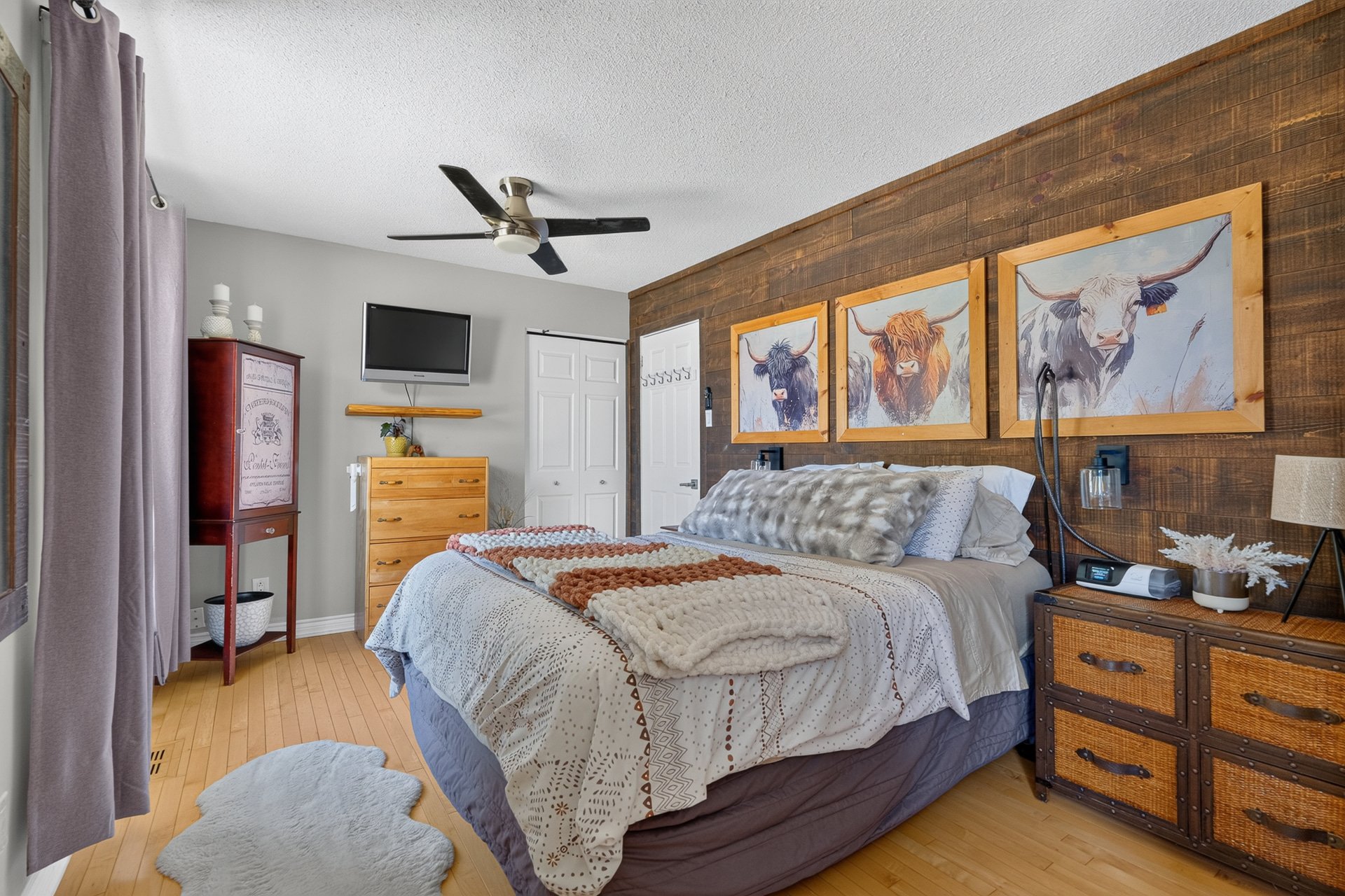 Primary bedroom