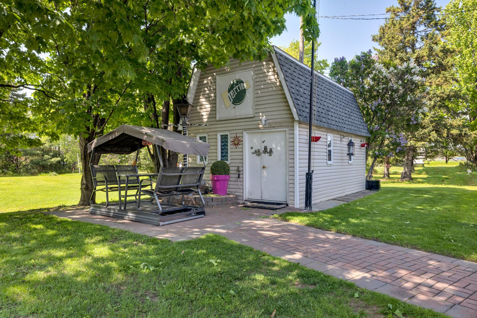 Shed