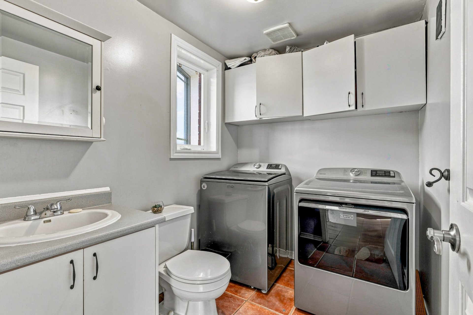 Powder room