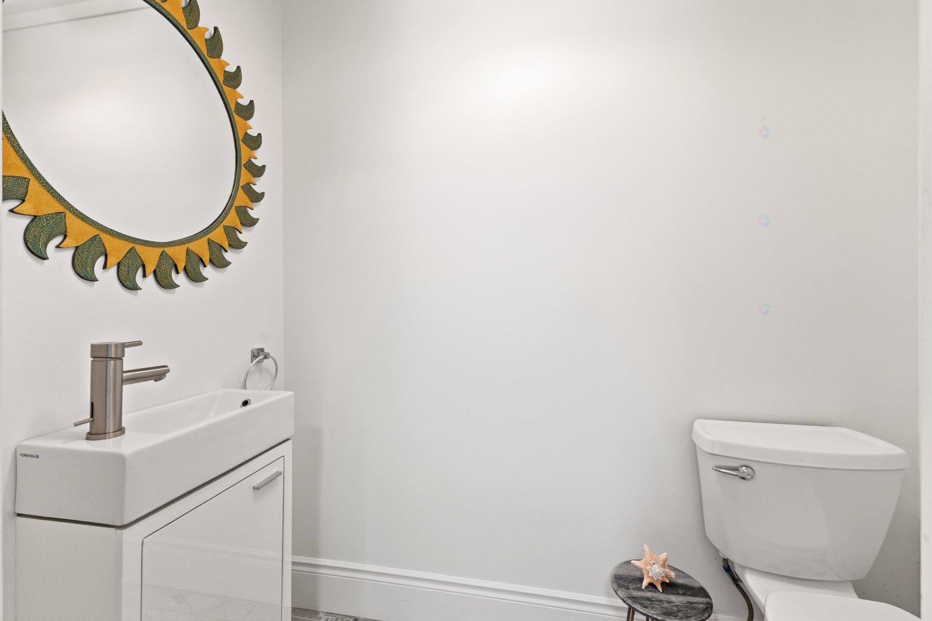 Powder room