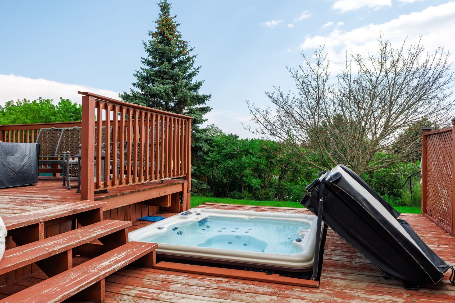 Hot tub