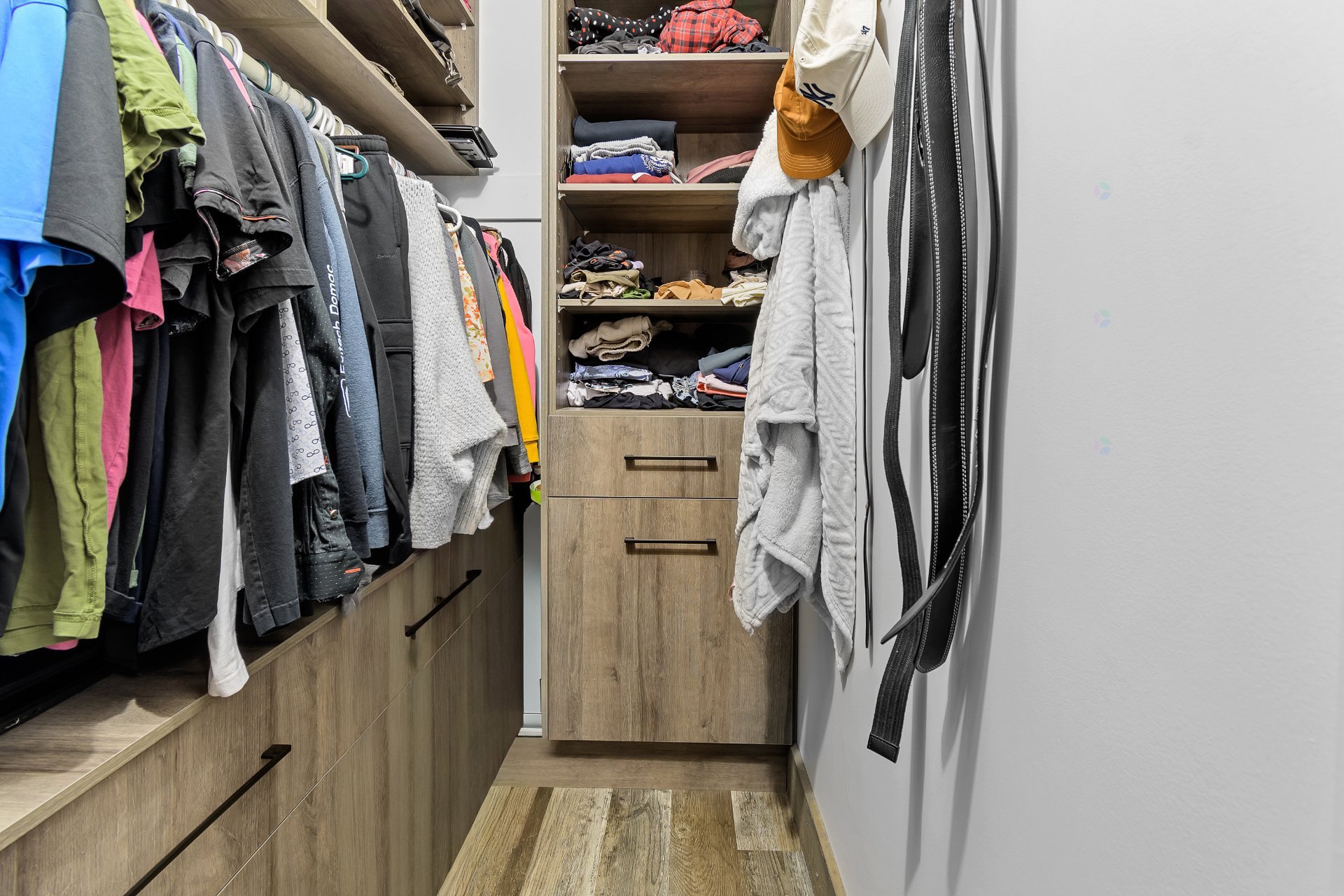 Walk-in closet