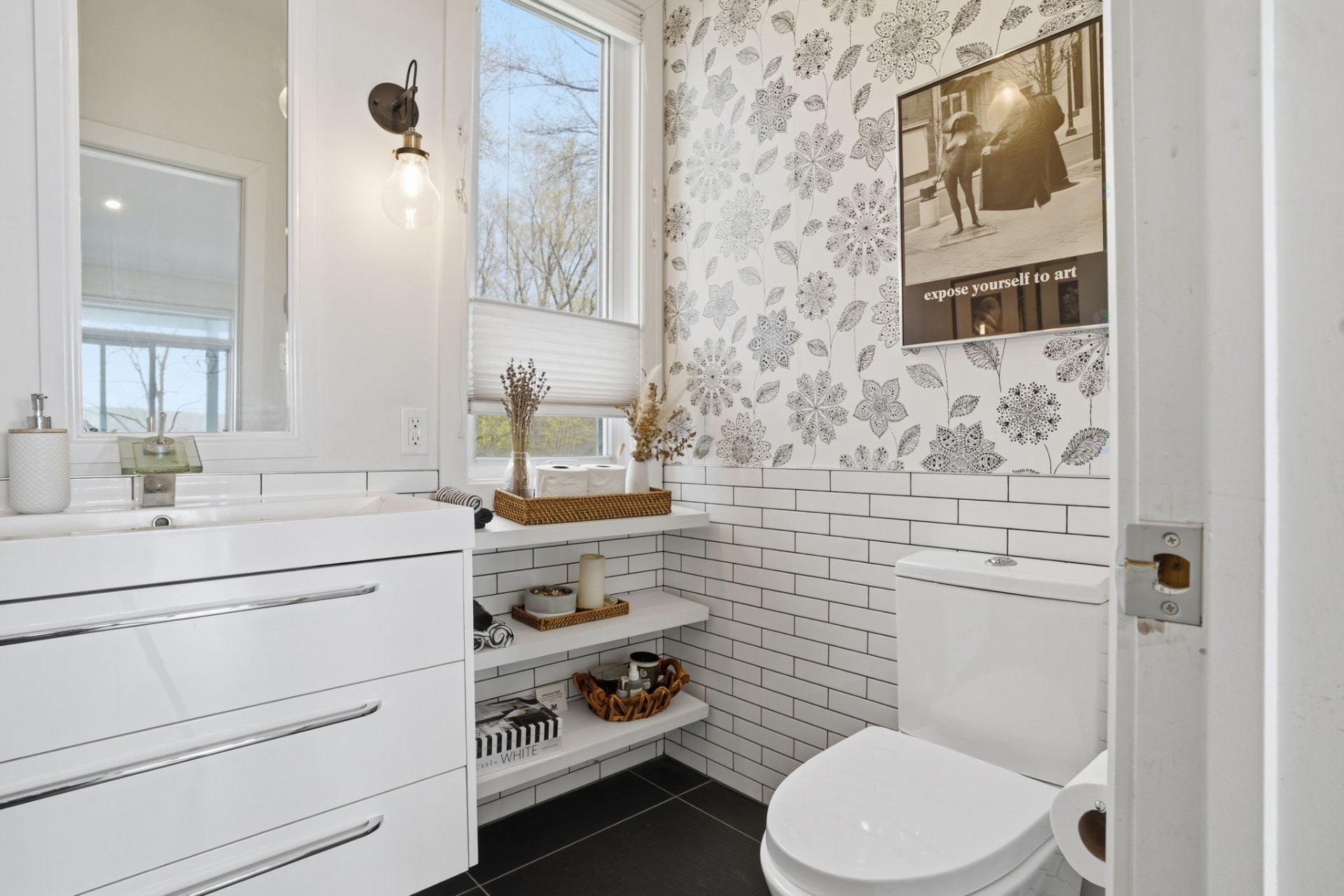 Powder room