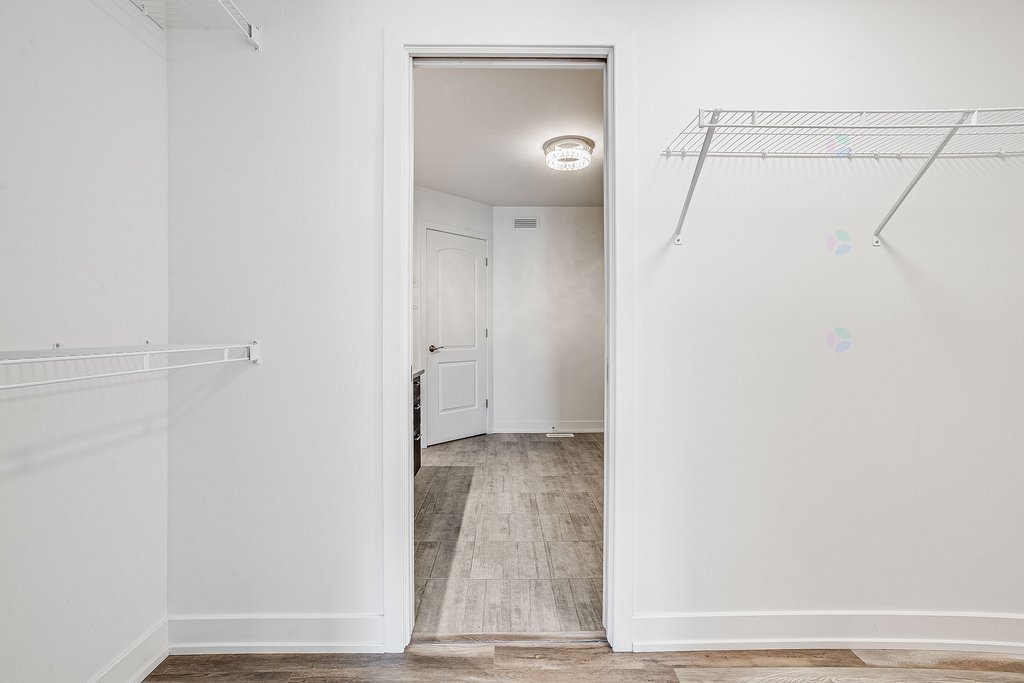 Walk-in closet