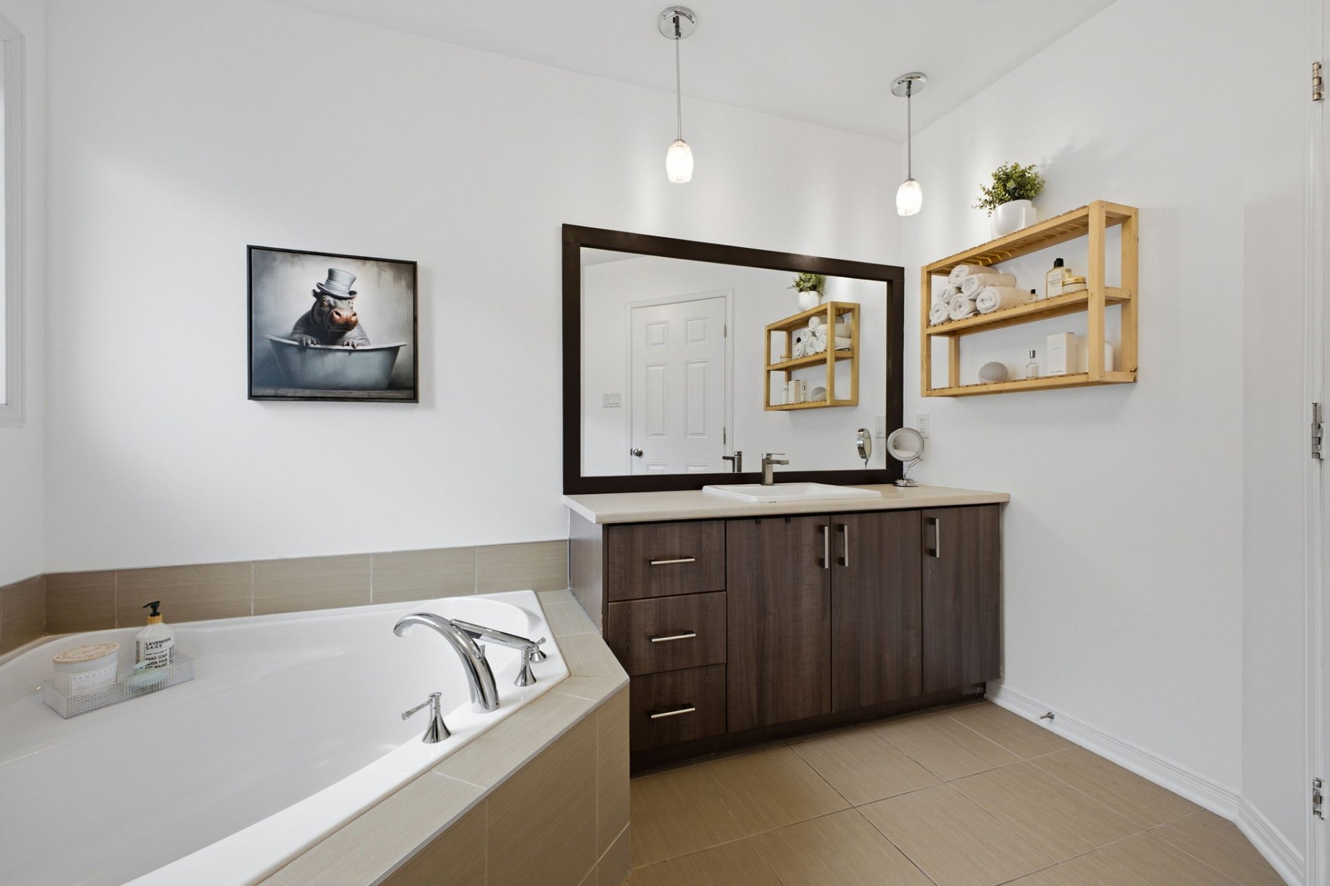 Ensuite bathroom