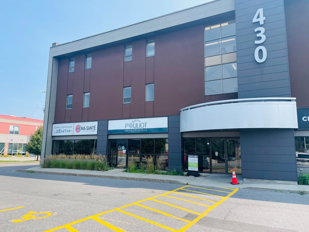 430 Boul. de l'Hôpital 101