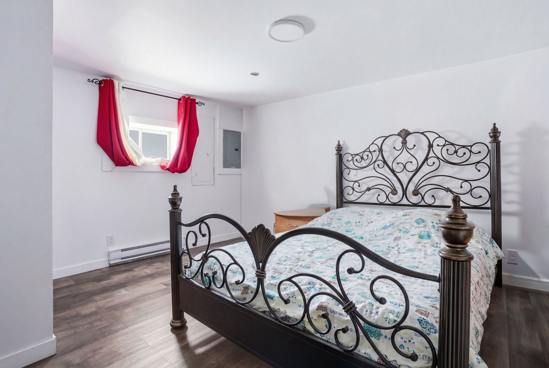 Chambre à coucher - Logement du bas