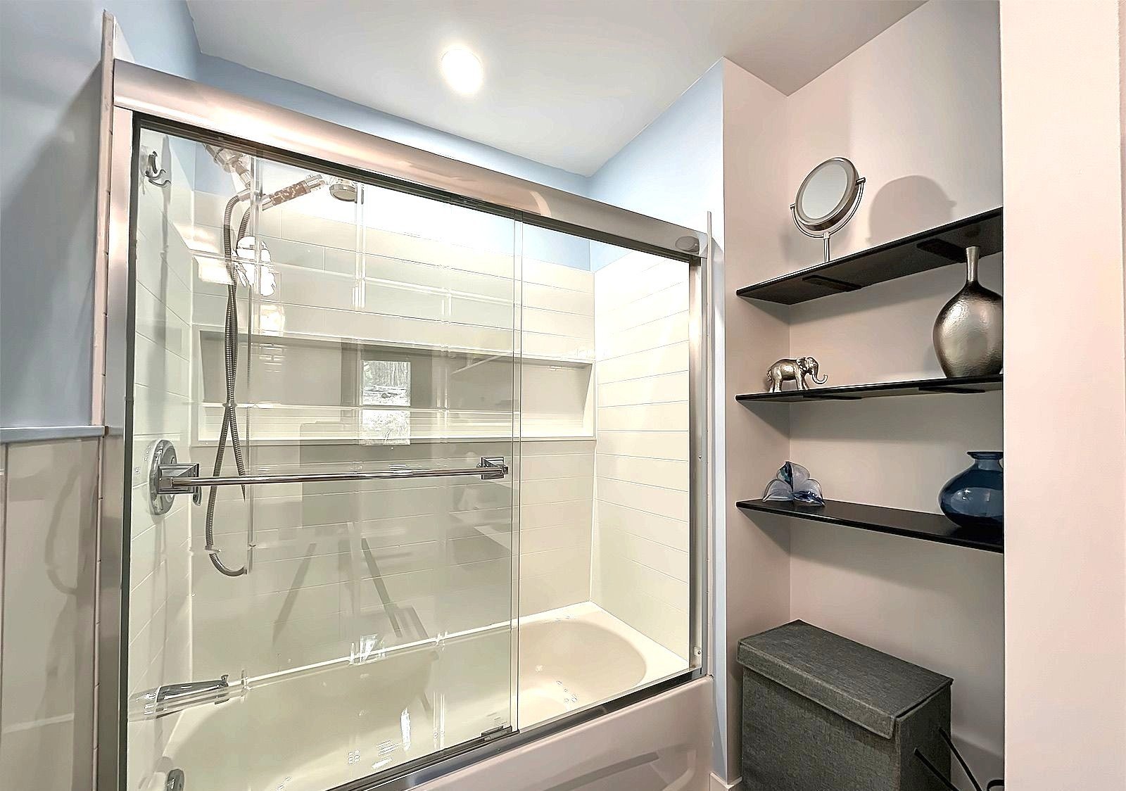 Ensuite bathroom
