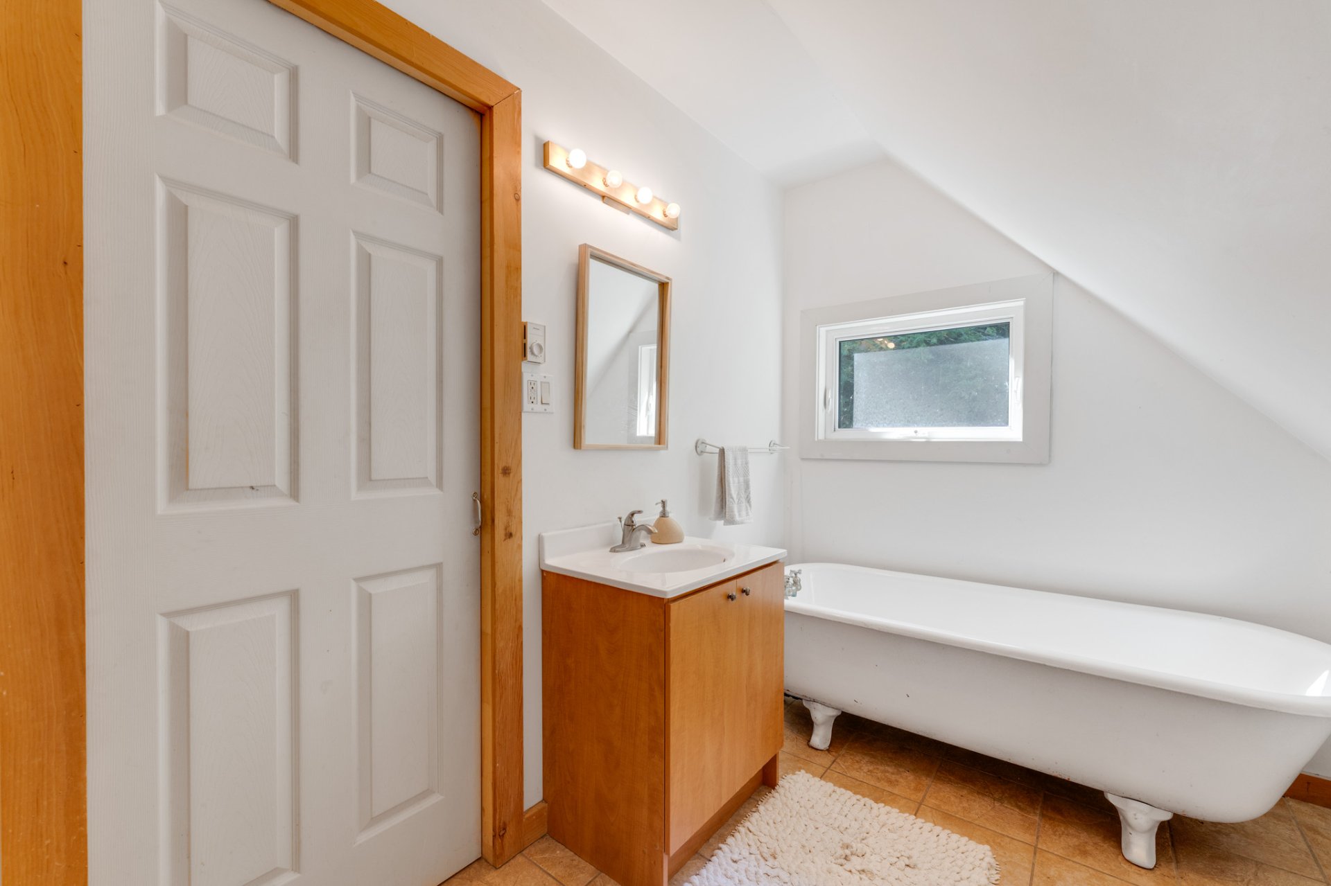 Ensuite bathroom