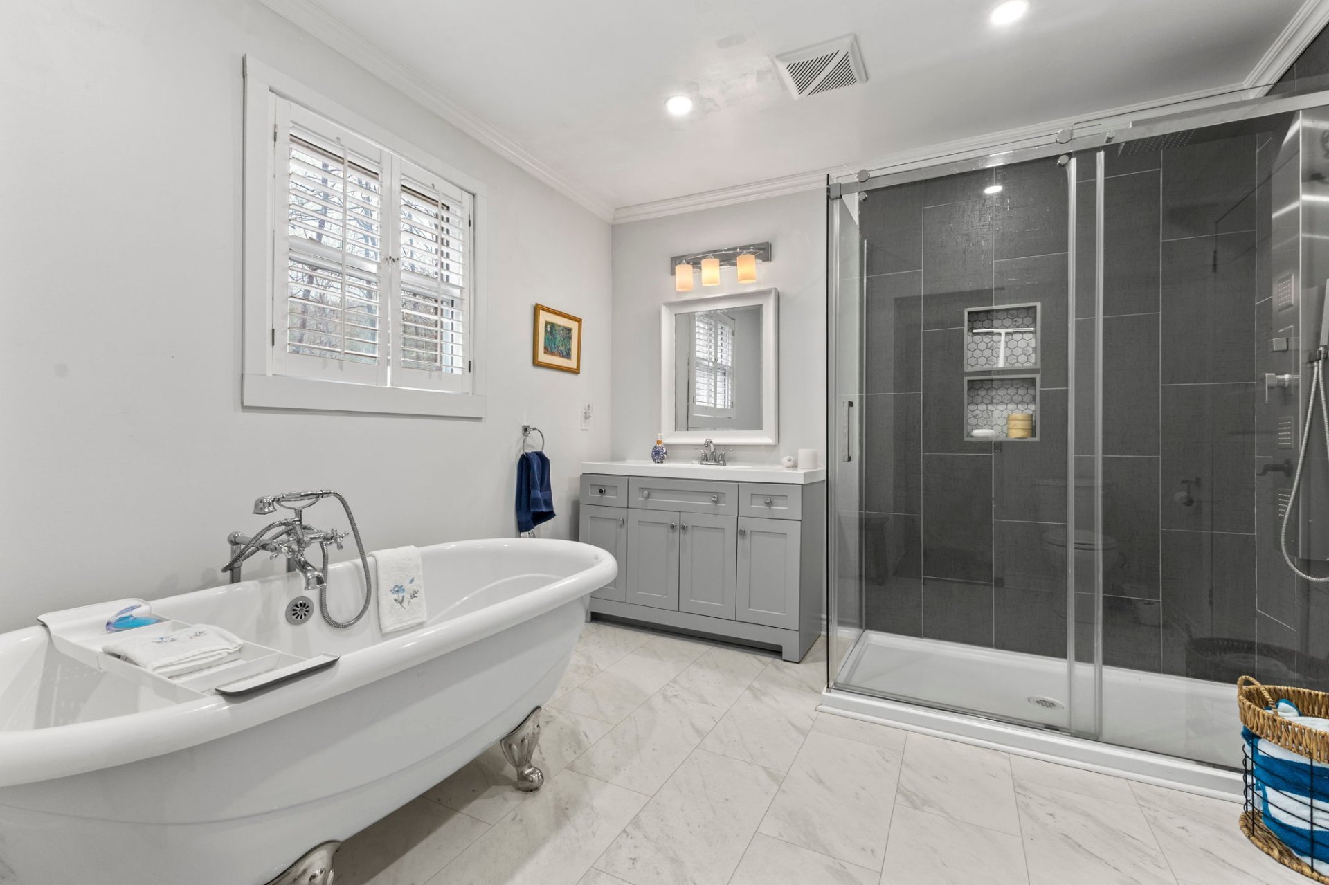 Ensuite bathroom